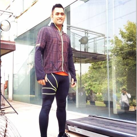 बर्थ-डे स्पेशल: जानें, एम.एस धोनी की डाइट और फिटनेस सीक्रेट बर्थ-डे स्पेशल: जानें, एम.एस धोनी की डाइट और फिटनेस सीक्रेट