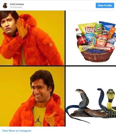 इंटरनेट पर सबसे ज्यादा पॉपुलर हो रहे हैं 'संजू' के ये Memes, हंसी नहीं रोक पाएंगे आप इंटरनेट पर सबसे ज्यादा पॉपुलर हो रहे हैं 'संजू' के ये Memes, हंसी नहीं रोक पाएंगे आप