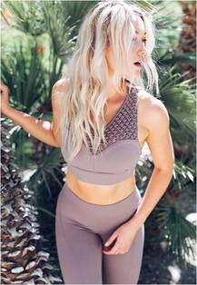 कैटरीना की इन दिलकश अदाओं से फैंस हो रहे हैं घायल, यकीन नहीं तो देखिए तस्वीरें