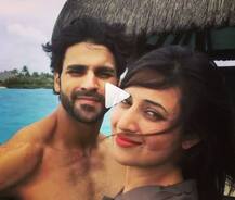 मालदीव में शादी की दूसरी सालगिरह मना रही हैं दिव्यांका, शेयर की ये बेहद ही खास तस्वीरें