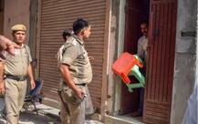 बुराड़ी कांड: मौत से पहले तीन बच्चों ने खरीदे थे जूते, आज पांच शवों की आएगी पोस्टमार्टम रिपोर्ट