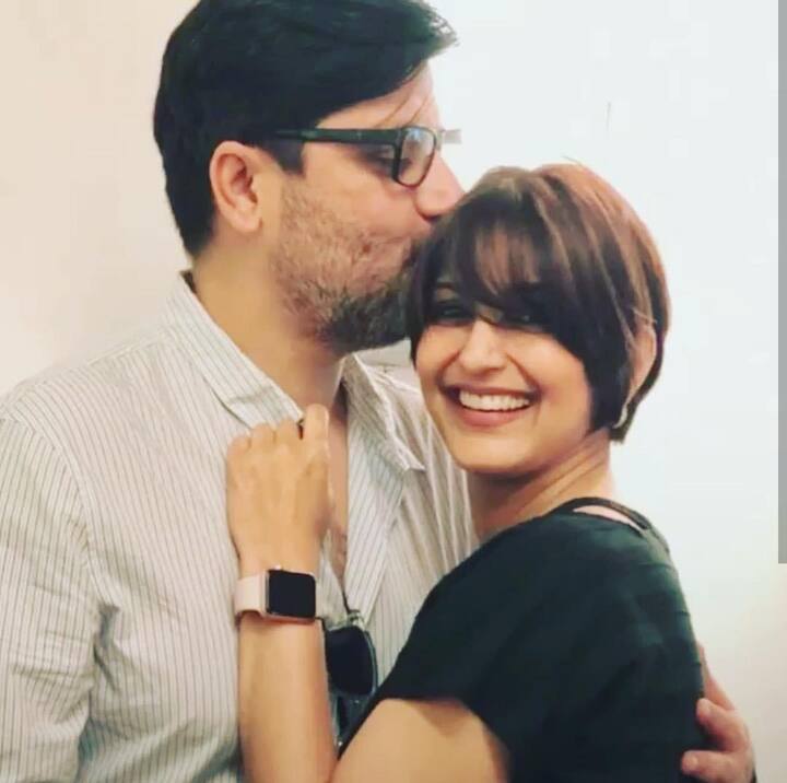 कुछ दिनों पहले जब सोनाली ने कैंसर होने का ऐलान किया था तब हर कोई हैरान रह गया था. पिछले महीने तक ये अभिनेत्री 'इंडियाज बेस्ट ड्रामेबाज' में बतौर जज काम कर रही थीं, लेकिन हाल ही में उनकी जगह हुमा कुरैशी को जगह दिया गया है.