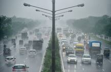 तस्वीरों में देखिए, कैसे आफत की बारिश में डूब रही है मायानगरी