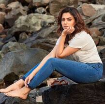 मुंबई की बारिश में फंसी बॉलीवुड एक्ट्रेसेस ने सोशल मीडिया पर किया हाल बयां