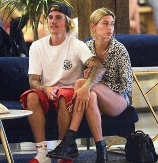 आपको बता दें, सिंगर और एक्ट्रेस सेलेना गोमेज के साथ भी जस्टिन दो बार डेट कर चुके हैं. जस्टिन के प्यार में सेलेना ने ब्रेकअप के बाद एक एलबम सॉन्ग भी लॉन्च किया था जिसे यही माना गया कि जस्टिन के प्यार में पड़कर सेलेना ने इस गीत की रचना की है. फोटोः इंस्टाग्राम