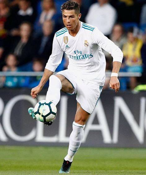 हाल ही में रोनाल्डो ने अपने परिवार के साथ मस्ती करते हुए एक तस्वीर पोस्ट की है. फोटोः इंस्टाग्राम