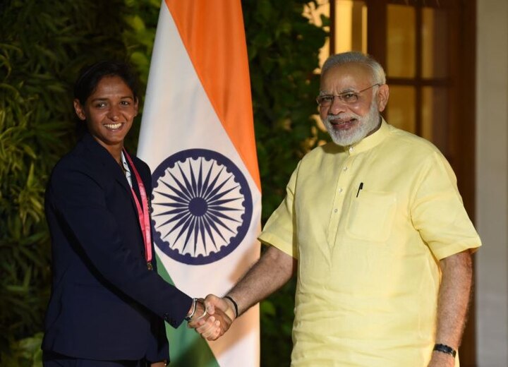 Cricketer Harmanpreet Kaur Demoted Due To Fake Degree from ccsu meerut फर्जी डिग्री मामला: डिप्टी एसपी से महज कॉन्स्टेबल रह जाएंगी क्रिकेटर हरमनप्रीत कौर