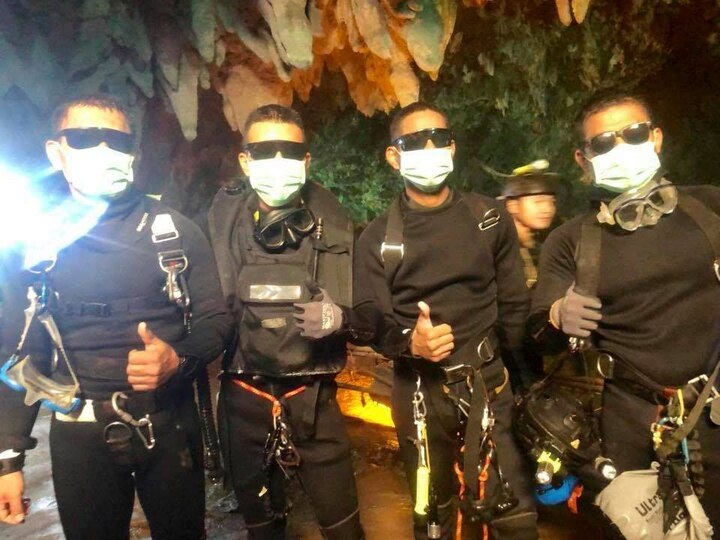 Thailand cave rescue to be made into film थाईलैंड की गुफा में फंसे फुटबॉल खिलाड़ियों के रेस्क्यू ऑपरेशन पर बनेगी हॉलीवुड फिल्म