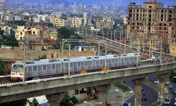 चेन्नई के साथ साल 2015 में राजस्थान की राजधानी जयपुर में भी मेट्रो ट्रेन ने दौड़ना शुरू किया. मेट्रो शहर के करीब 10 किलोमीटर के रूट पर चल रही है. आगे इसका विस्तार होना है. (फोटो-गूगल फ्री इमेज)