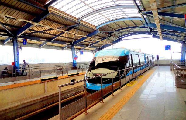 देश की आर्थिक राजधानी और माया नगरी के नाम से मशहूर शहर मुंबई में भी मेट्रो का विस्तार हो चुका है. यहां साल 2014 में मेट्रो को रफ्तार मिली. हालांकि अभी शहर में मेट्रो की एक लाइन ही चालू है. (फोटो-गूगल फ्री इमेज)