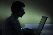 सावधान! शारीरिक और मानसिक स्वास्थ्य को नुकसान पहुंचाती है पोर्नोग्राफी देखने की लत