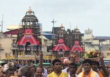 पुरी: जगन्नाथ मंदिर में कतार व्यवस्था को लेकर गुस्साए लोगों ने बवाल काटा