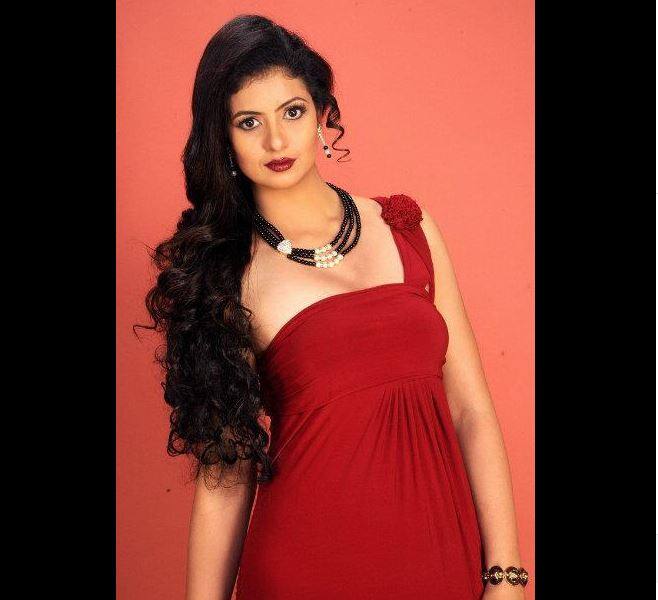 आने वाली फिल्म के बारे में बात करते हुए हसीन ने बताया है कि वो इसे लेकर काफी उत्साहित हैं.