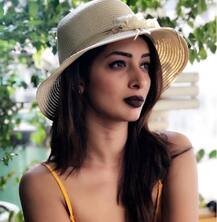 मलाइका अरोड़ा की हमशक्ल हिना पांचाल ने Rain Dance की तस्वीरों से बढ़ाया तापमान