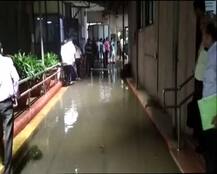 मुंबई के बाद दिल्ली में आसमान से बरसी आफत, एक घंटे की बारिश में कई इलाकों में भरा पानी