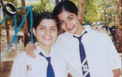 ऋतिक की इस एक्ट्रेस ने इंस्टाग्राम पर Throwback की तस्वीर शेयर कर दोस्तों को किया बर्थ-डे विश ऋतिक की इस एक्ट्रेस ने इंस्टाग्राम पर Throwback की तस्वीर शेयर कर दोस्तों को किया बर्थ-डे विश