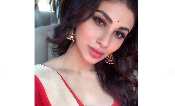 'नागिन' के तौर पर लौटी मौनी रॉय? Mouni Roy returns as Naagin? 'नागिन' के तौर पर लौटी मौनी रॉय?