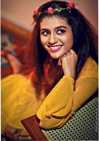 हाल ही ऐसी खबरें आईं हैं कि एक कमर्शियल एड के लिए प्रिया प्रकाश ने 1 करोड़ रुपए की डील साइन की है. 