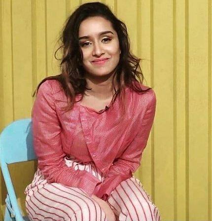 वरुण धवन ने श्रद्धा कपूर का नाम बचपन से ही 'चिरकूट' रखा हुआ है. फोटोः इंस्टाग्राम