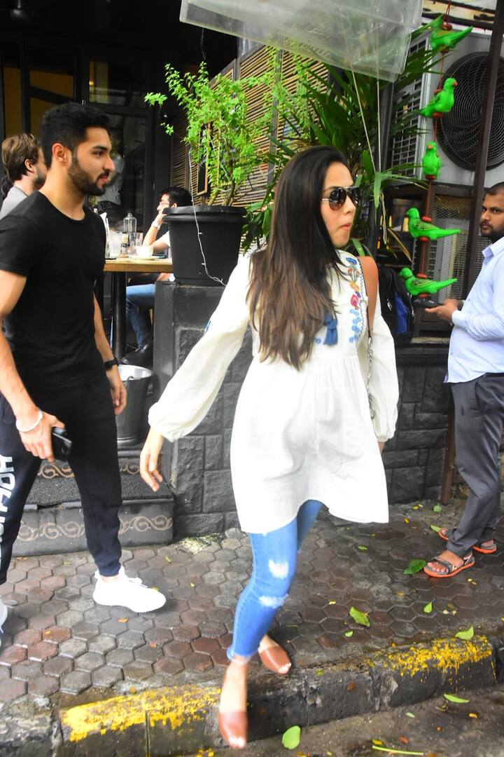 इसके बाद साल 2016 में मीरा ने बेटी मीशा को जन्म दिया. जिसके बाद एक बार फिर से मीरा अपने दूसरे बच्चे को जन्म देने वाली हैं. (तस्वीर: मानव मंगलानी)