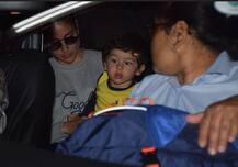 PICS: MOM करीना के साथ छुट्टियां मनाकर मुंबई लौटे तैमूर, एयरपोर्ट पर दिखे हैरान-परेशान