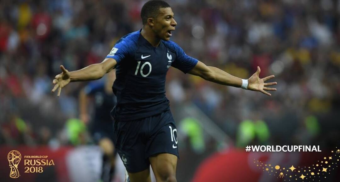 France Vs Croatia Final Live Scores Updates, FIFA World Cup 2018 Final FIFA World Cup Champion France Vs Croatia Final Highlights:फ्रांस दूसरी बार बना फुटबाल चैंपियन, क्रोएशिया को 4-2 से हराया