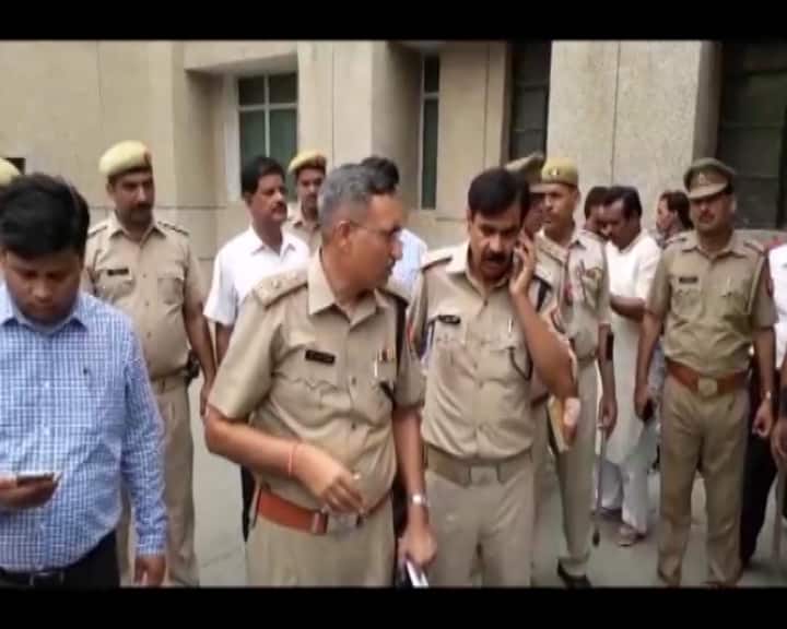 संभल : दबंगों ने महिला से किया गैंगरेप फिर मंदिर के हवन कुंड में जिंदा जलाया, अब तक दो गिरफ्तार