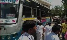 MP: अस्पताल ने दर्द से कराह रही गर्भवती को नहीं दी एंबुलेंस, बस में दिया बच्चे को जन्म