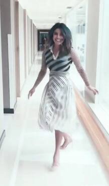 प्रियंका चोपड़ा की इन ड्रेसेस को बीच से लेकर डेट तक पहन सकते हैं आप