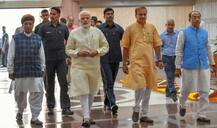 चार साल में पहली बार मोदी सरकार के खिलाफ अविश्वास प्रस्ताव, अनंत कुमार बोले- हम तैयार हैं