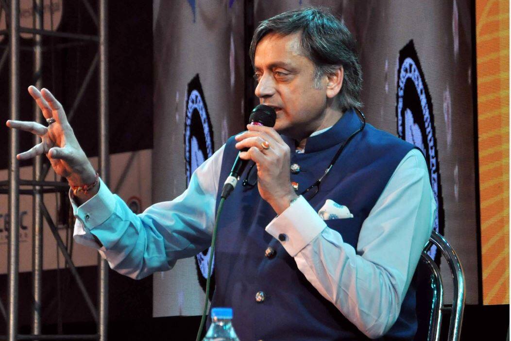 Shashi Tharoor refuses to withdraw Hindu Pakistan statement ‘हिंदू पाकिस्तान’ वाले बयान पर अड़े शशि थरूर, कहा- नहीं मांगूंगा माफी