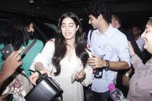 \'धड़क\' का प्रमोशन कर मुंबई वापस लौटे ईशान और जाह्वनी कपूर, एयरपोर्ट पर पैपराजी के साथ की मस्ती