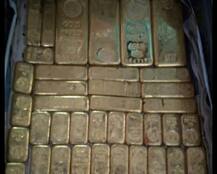 इनकम टैक्स वालों को लखनऊ के कारोबारी के यहां मिला कुबेर का ख़ज़ाना, 100 किलो सोना और 10 करोड़ कैश