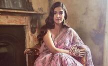 अपनी 5वीं सालगिरह मना रही है ये मैग्जीन, सोनम कपूर कवर पेज पर आईं नजर