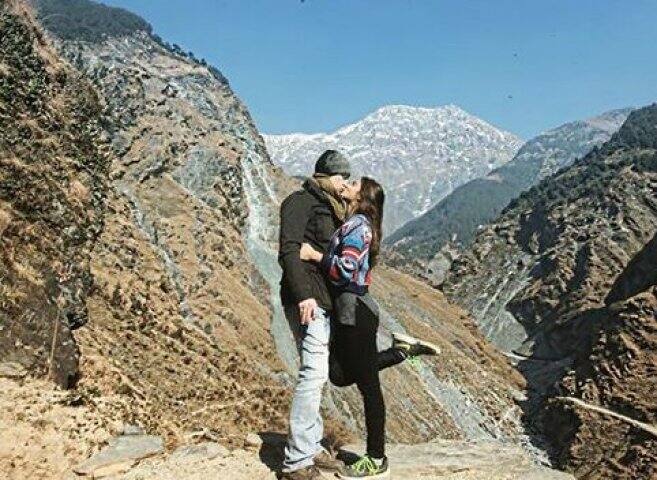  अक्सर सेलेब्स नए-नए कारनामे करते रहते हैं. इन्हीं कारनामों में शामिल हो गई हैं टीवी एक्ट्रेस आशका गोराडिया. फोटोः इंस्टाग्राम
