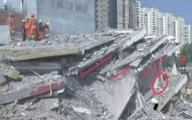 ग्रेटर नोएडा इमारत हादसा : अब तक निकाले जा चुके हैं नौ लोगों के शव, ली जा रही है खोजी कुत्तों की मदद