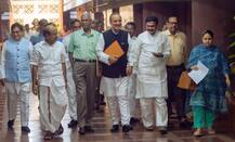 जानिए, अविश्वास प्रस्ताव पर सत्तापक्ष-विपक्ष की जीत-हार पहले से तय तो फिर चर्चा और वोटिंग क्यों?