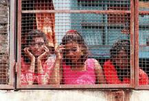 दिल्ली: पुलिस ने जीबी रोड में मानव तस्करी को बढ़ावा दिया: स्वाति मालीवाल