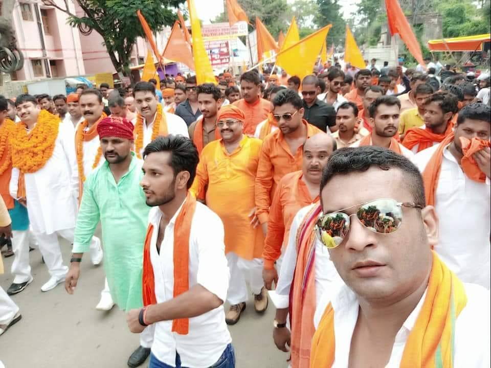 सीएम योगी के गढ़ पूर्वांचल से बगावत का बिगुल फूंक सुनील सिंह ने दिखाए बागी तेवर