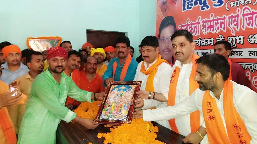 सीएम योगी के गढ़ पूर्वांचल से बगावत का बिगुल फूंक सुनील सिंह ने दिखाए बागी तेवर