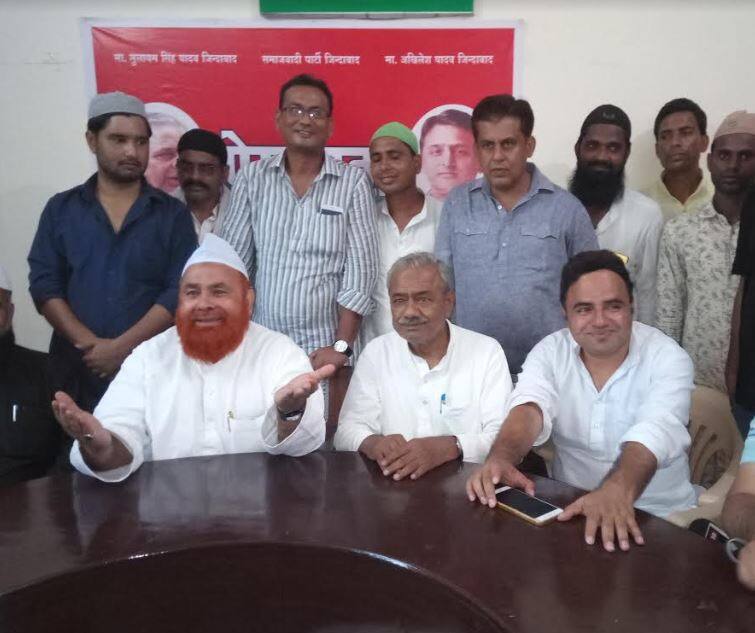 samajwadi party leader controversial statement on triple talaq एसपी नेता का बयान- महिलाओं के अवैध संबंधों के कारण एक बार में दिया जाता है 3 तलाक़