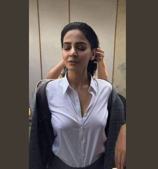 सबा क़मर की इन तस्वीरों पर लोग खूब कमेंट कर रहे हैं फोटोः ट्विटर