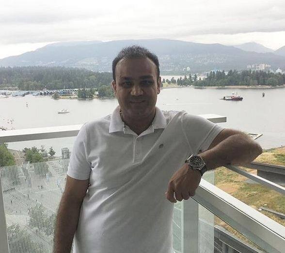 कुछ लोग वीरेंद्र के इस तोहफे का मजाक बनाते हुए कह रहे हैं की बहुत खूब तोहफा है नाक बहने का टेंशन ही नहीं. फोटोः इंस्टाग्राम