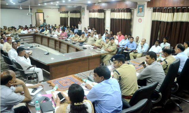 Mooradabad administration alert due to Kawad Yatra cctv will used to monitor pilgrims मुरादाबाद : कांवड़ यात्रा को लेकर प्रशासन सतर्क, सीसीटीवी कैमरों और वाच टावरों से होगी यात्रा की निगरानी