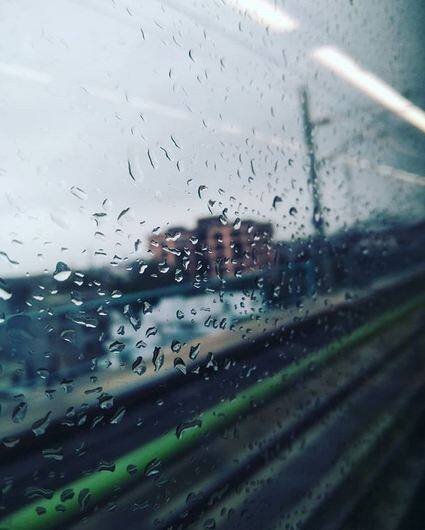 आज हम आपको दिल्ली के मानसून की ऐसी तस्वीरें दिखा रहे हैं जिसे देखकर आपको भी भीगने का मन करेगा. फोटोः इंस्टाग्राम