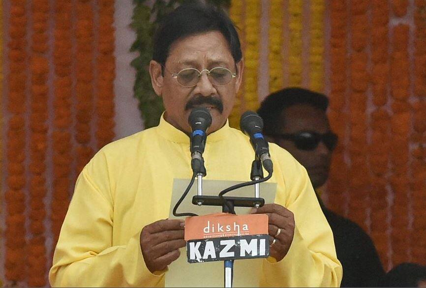 जब इमरान खान की तरह राजनीति की पिच पर नहीं चमक पाए ये भारतीय क्रिकेटर्स