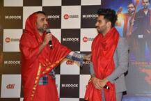 Stree के ट्रेलर लॉन्च इवेंट में पंकज त्रिपाठी ने पहनी साड़ी, श्रद्धा कपूर और राजकुमार भी आए नज़र