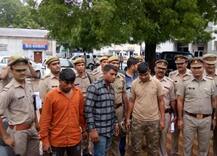 लूट के दो मामलों का खुलासा, बीजेपी विधायक के गनर समेत तीन लुटेरे गिरफ्तार