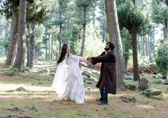 इम्तियाज अली इस फिल्म के लेखक हैं, इसे डायरेक्ट किया है साजिद अली ने. कश्मीर के बैकग्राउंड पर बनी इस फिल्म में 'लैला मजनू' को एक मॉर्डन कपल जैसा दिखाया गया है. फोटो: इंस्टाग्राम