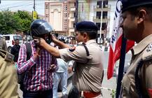 पुलिस ने दिया गुलाब तो पत्नी को हुआ शक, इसके बाद जो हुआ वो आपको चौंका देगा